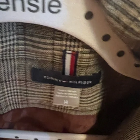 Blazer - Picture 3 of 9